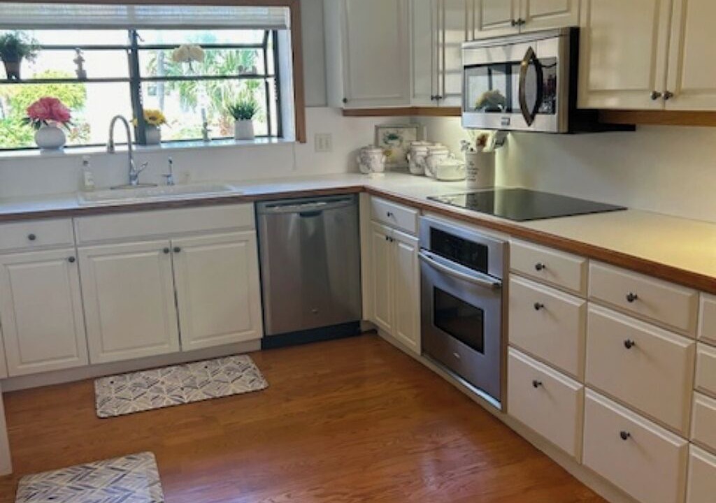 Photo of Kitchen in Lighthouse Point
