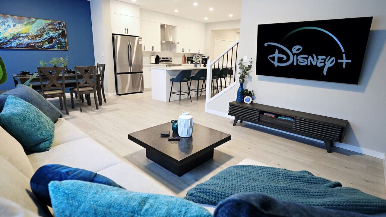Photo of Livingroom in West Edmonton