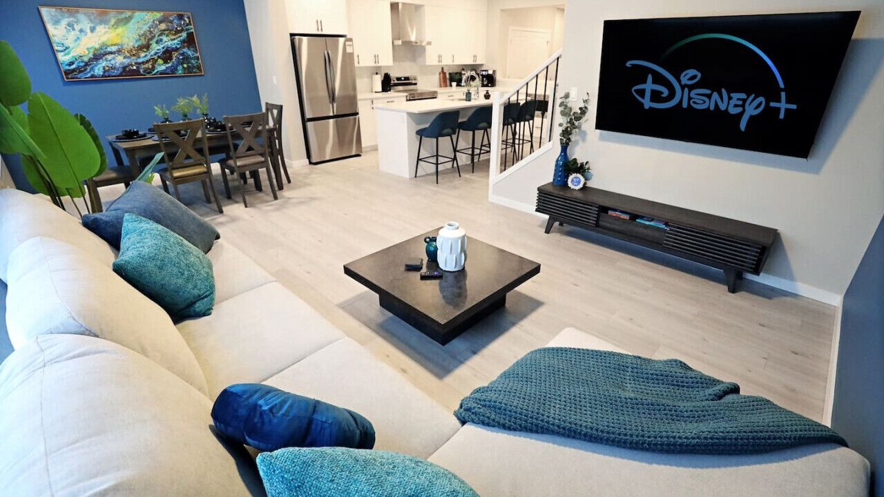 Photo of Livingroom in West Edmonton