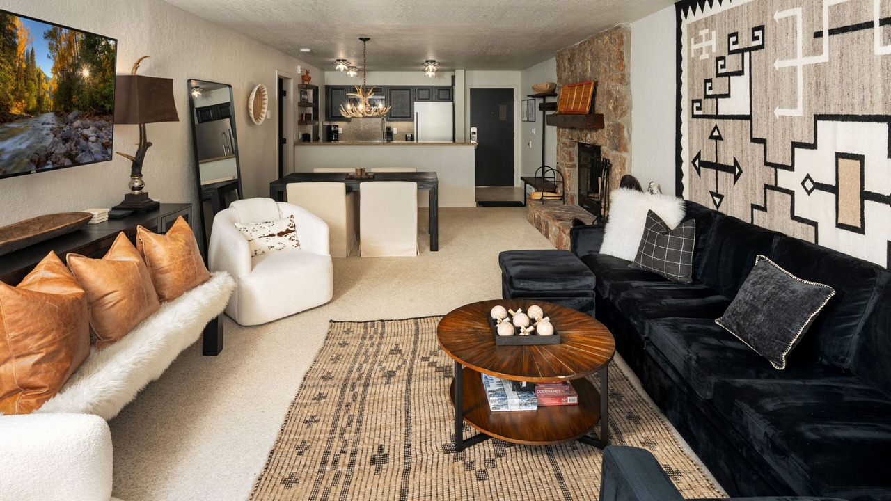 Photo of Livingroom in Snowmass Village
