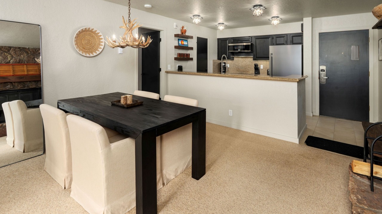 Photo of Livingroom in Snowmass Village