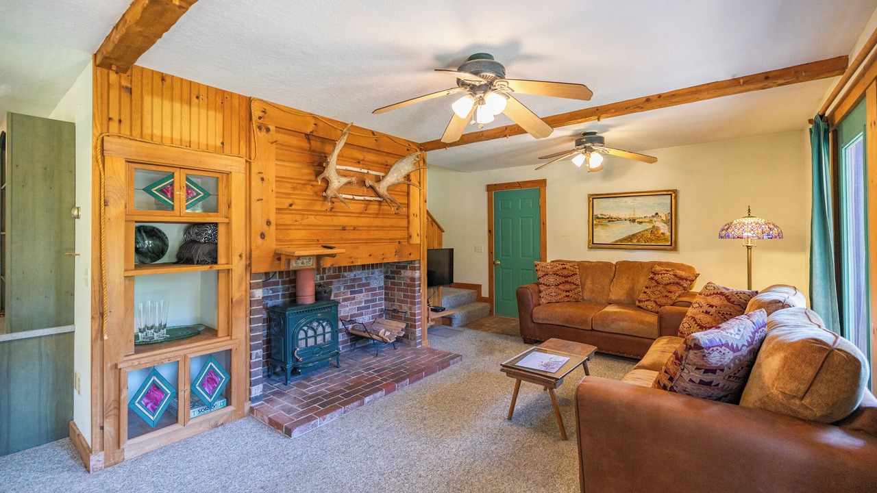 Photo of Livingroom in Sunday River Area