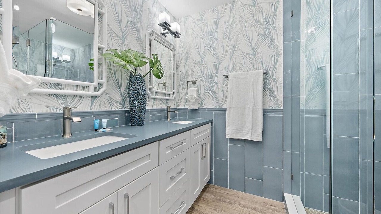Photo of Bathroom in Juno Beach