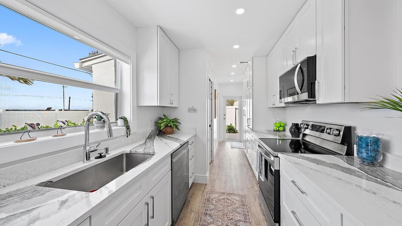 Photo of Kitchen in Juno Beach