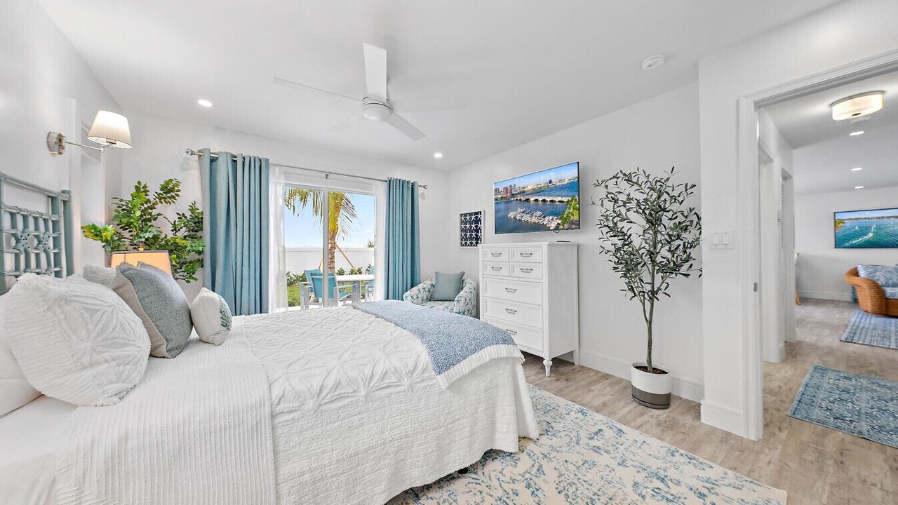 Photo of Bedroom in Juno Beach