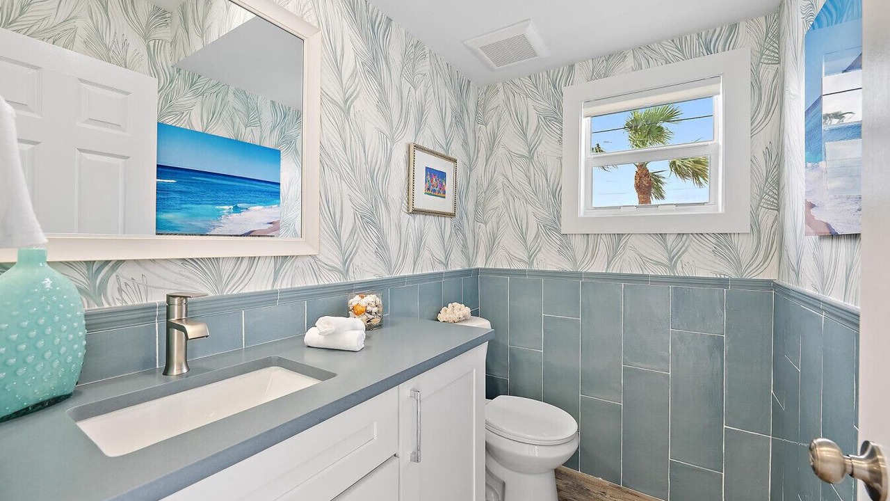 Photo of Bathroom in Juno Beach