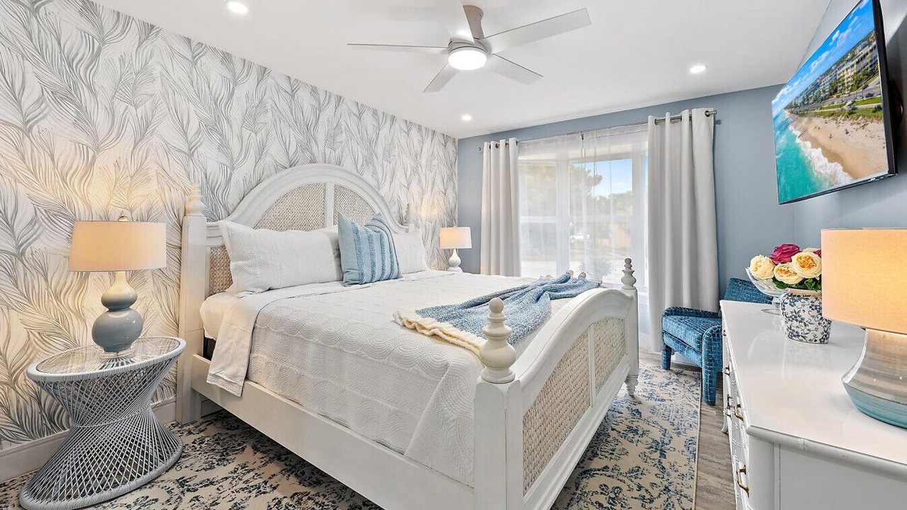 Photo of Bedroom in Juno Beach