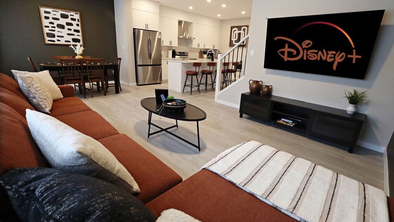 Photo of Livingroom in West Edmonton