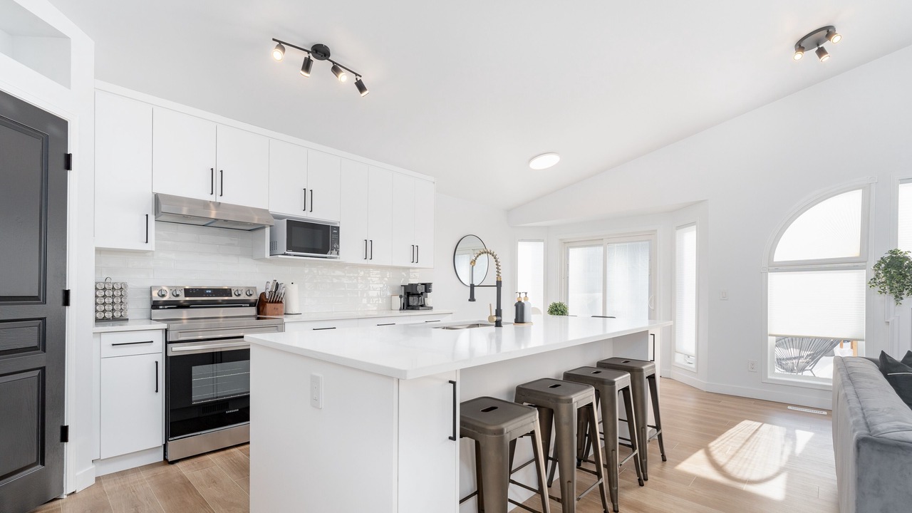Photo of Kitchen in Southeast Edmonton