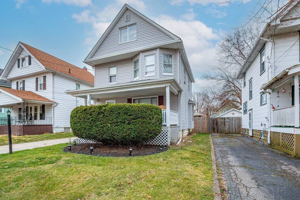 Photo of Outdoor in Akron