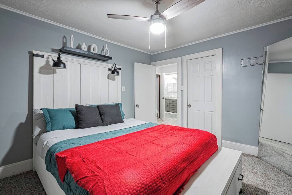 Photo of Bedroom in Akron