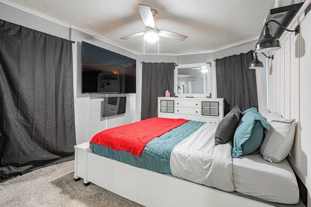 Photo of Bedroom in Akron