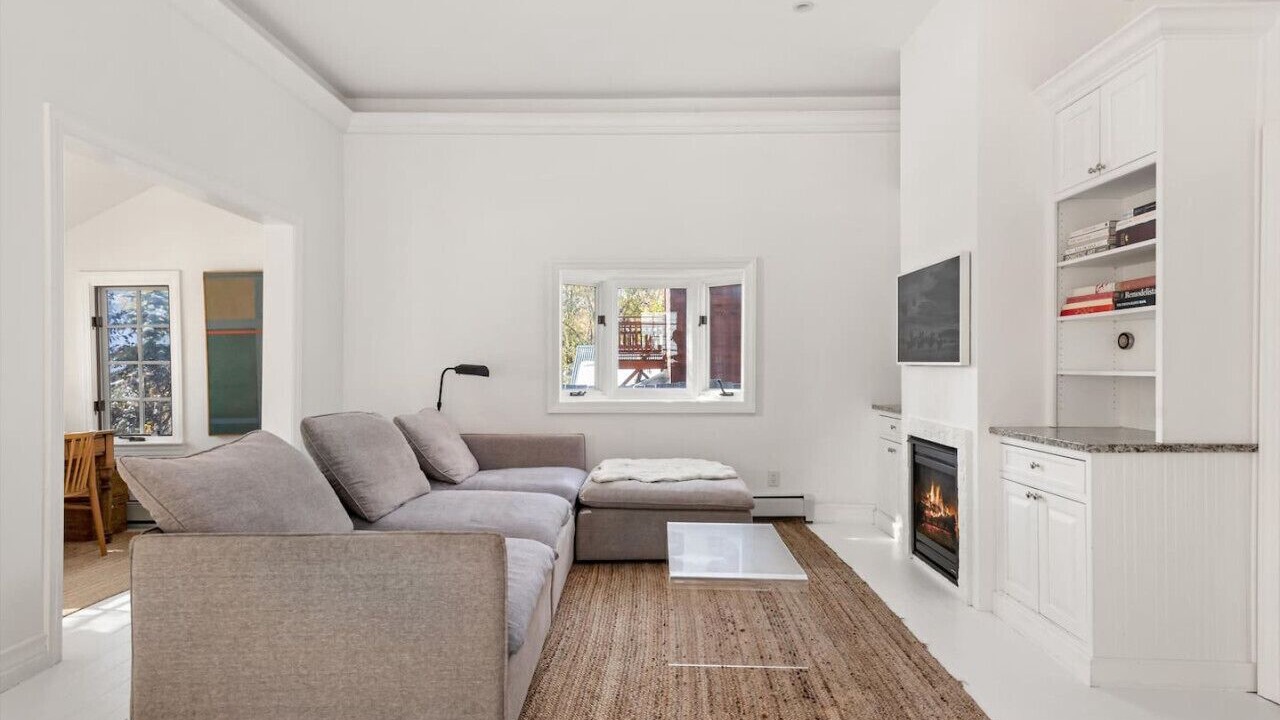 Photo of Livingroom in Basalt