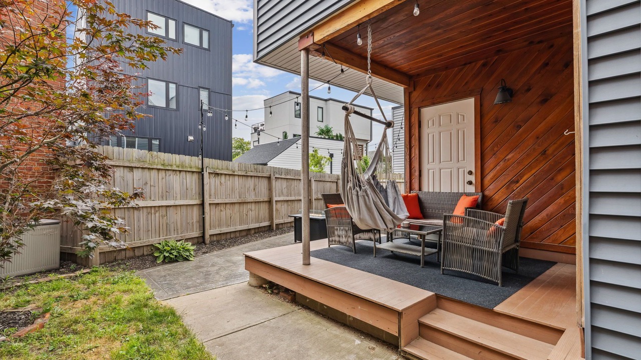 Photo of Patio Balcony in Tremont