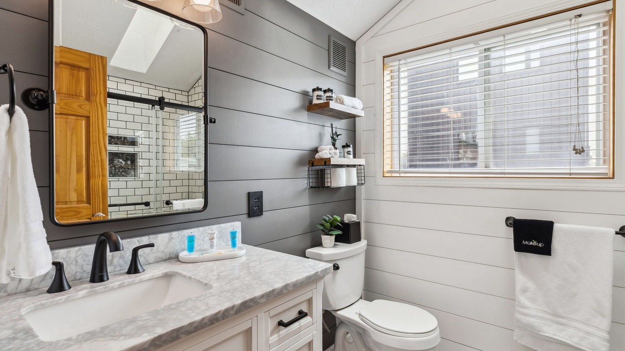 Photo of Bathroom in Tremont