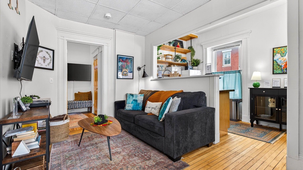 Photo of Livingroom in Old North End