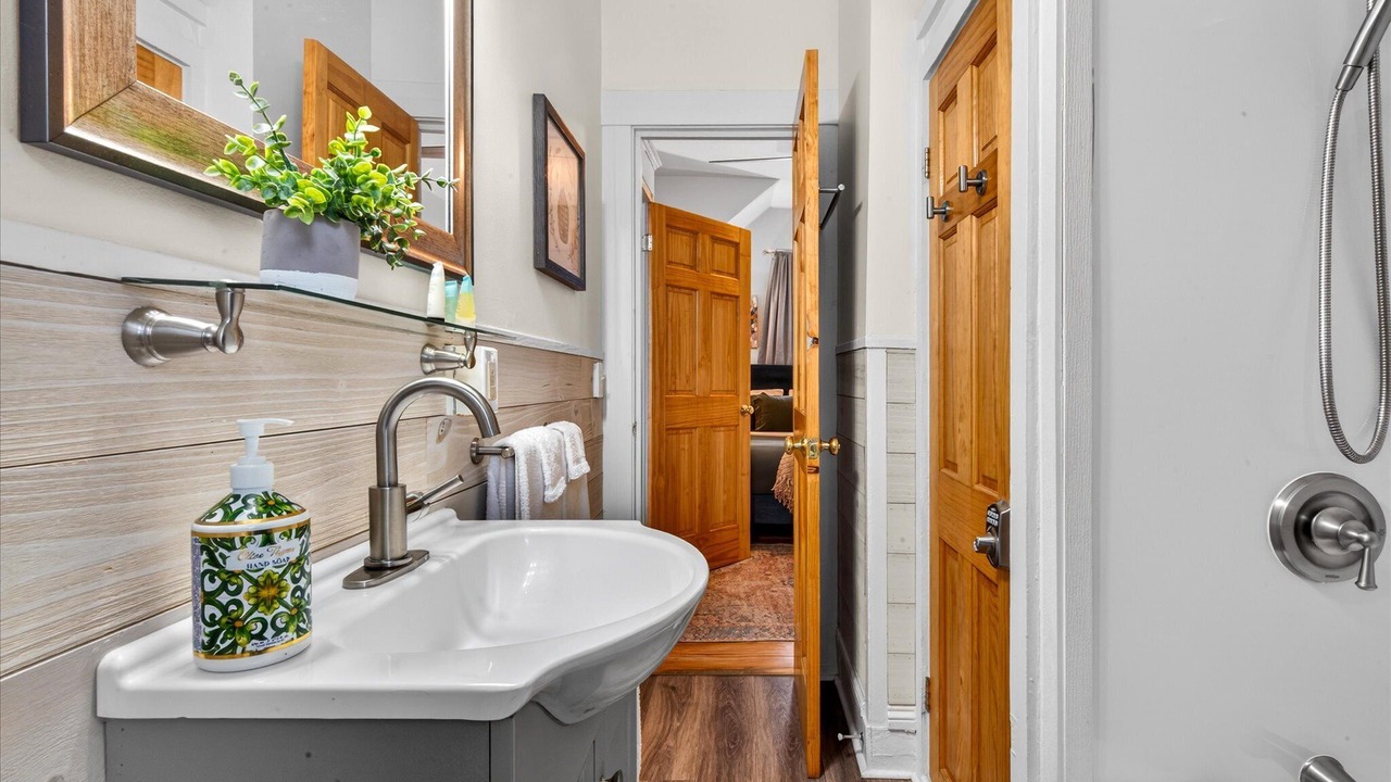 Photo of Bathroom in Old North End