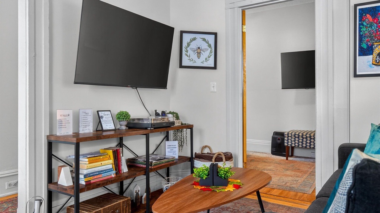 Photo of Livingroom in Old North End