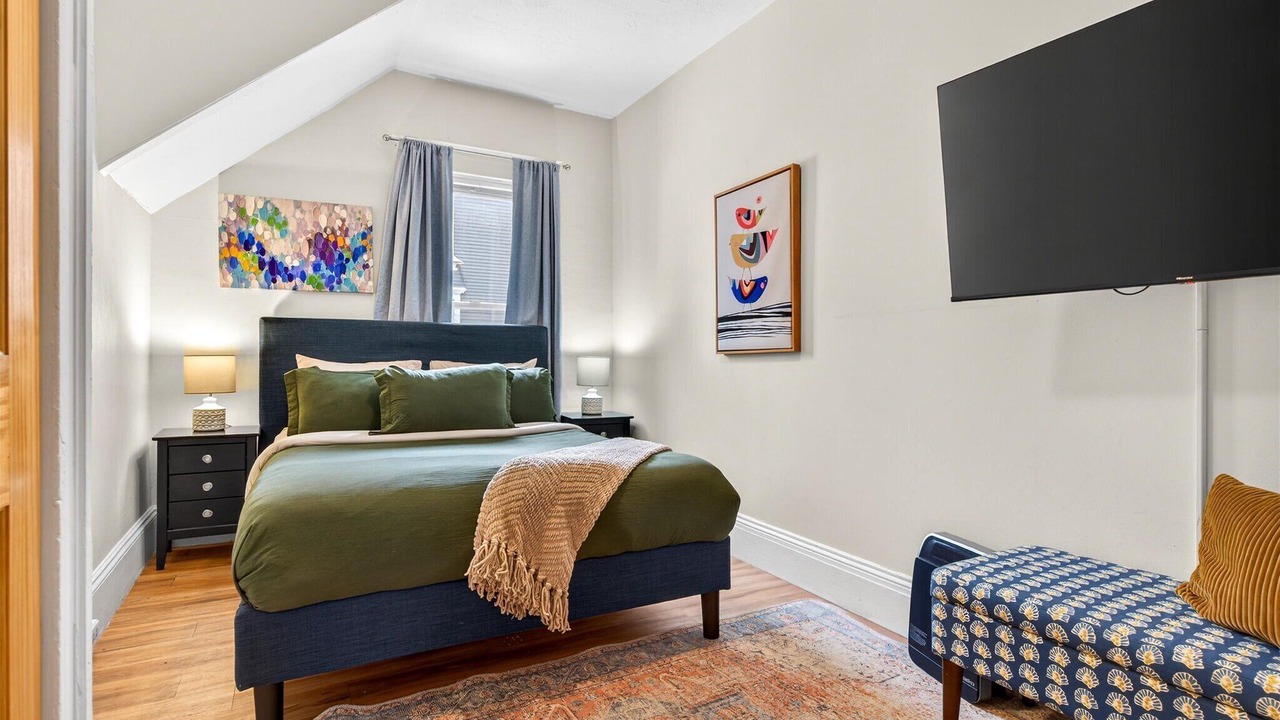 Photo of Bedroom in Old North End