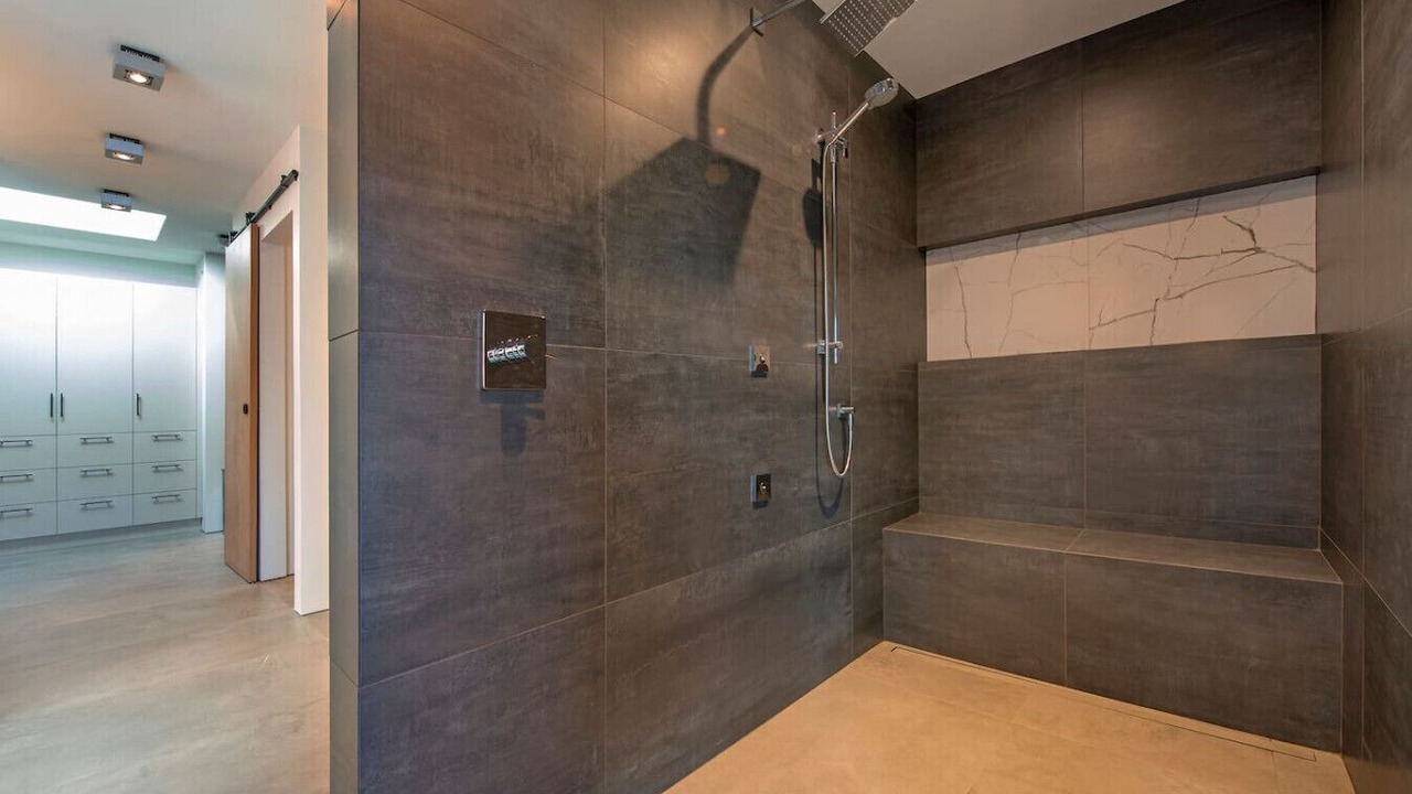 Photo of Bathroom in Okanagan-Similkameen