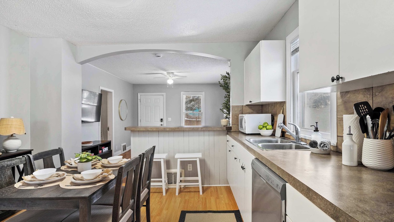 Photo of Kitchen in Sylvan Lake