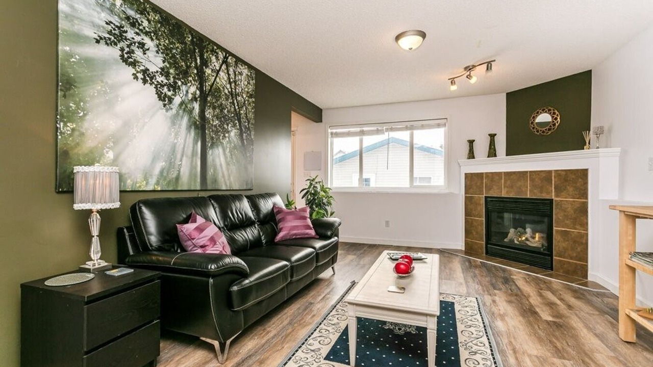 Photo of Livingroom in Southwest Edmonton