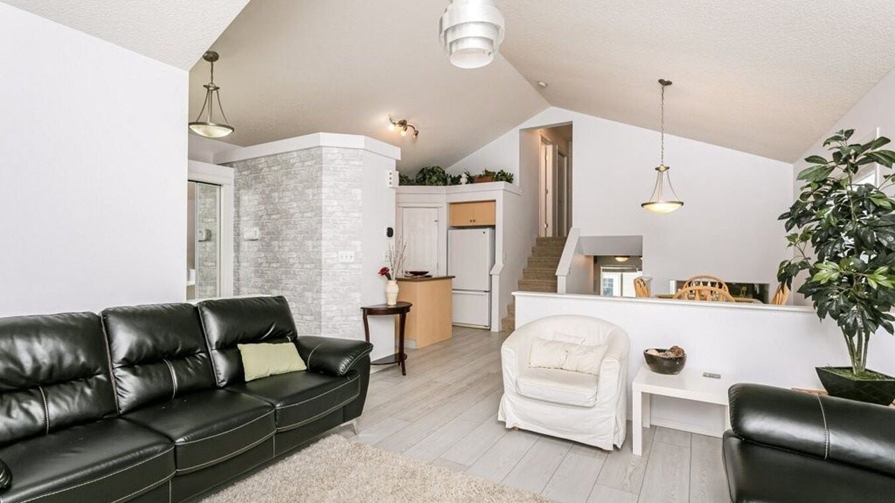Photo of Livingroom in Southwest Edmonton