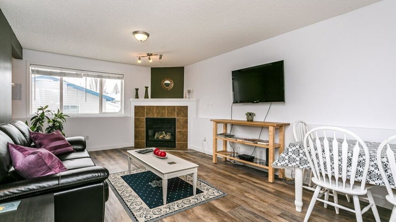 Photo of Livingroom in Southwest Edmonton