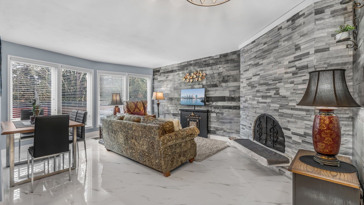 Photo of Livingroom in Abbotsford