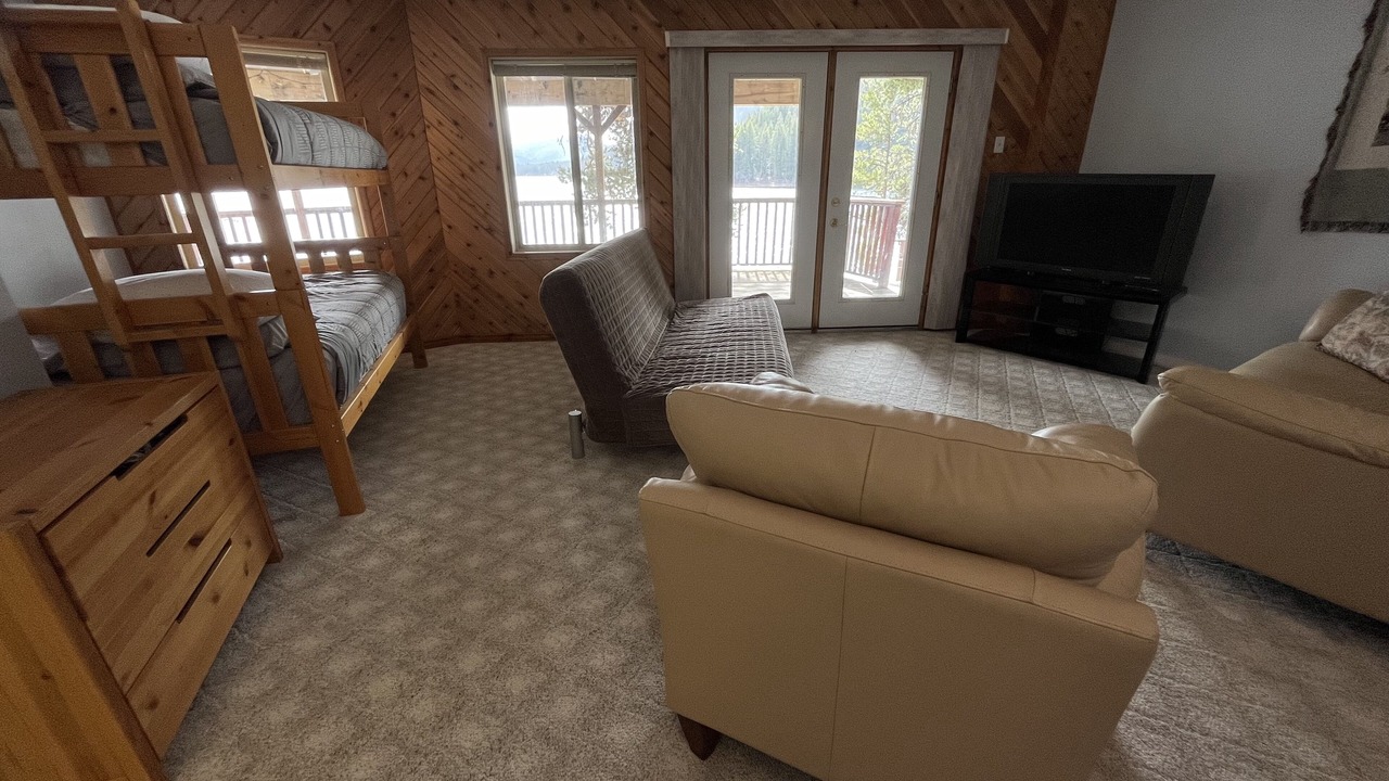 Photo of Bedroom in East Kootenay