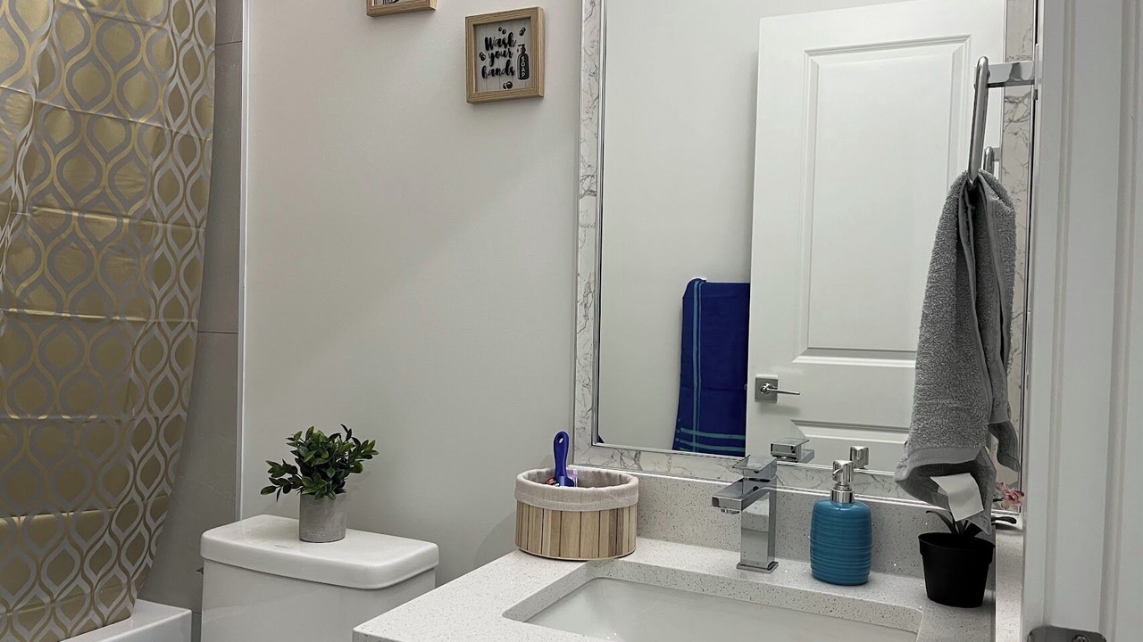 Photo of Bathroom in Leduc County