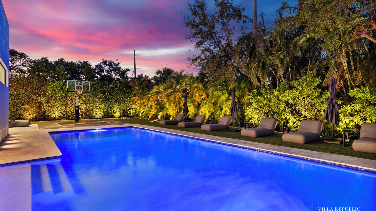 Photo of Outdoor in North Miami Beach
