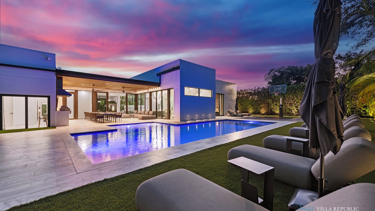 Photo of Outdoor in North Miami Beach