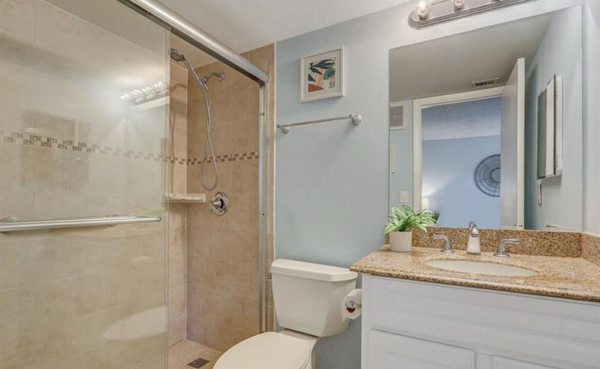 Photo of Bathroom in Jupiter