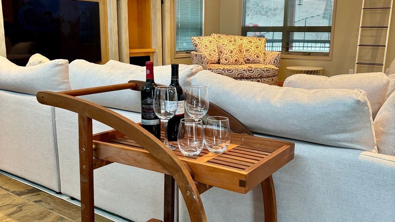 Photo of Livingroom in East Kootenay