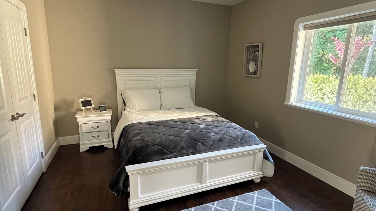 Photo of Bedroom in Saanich