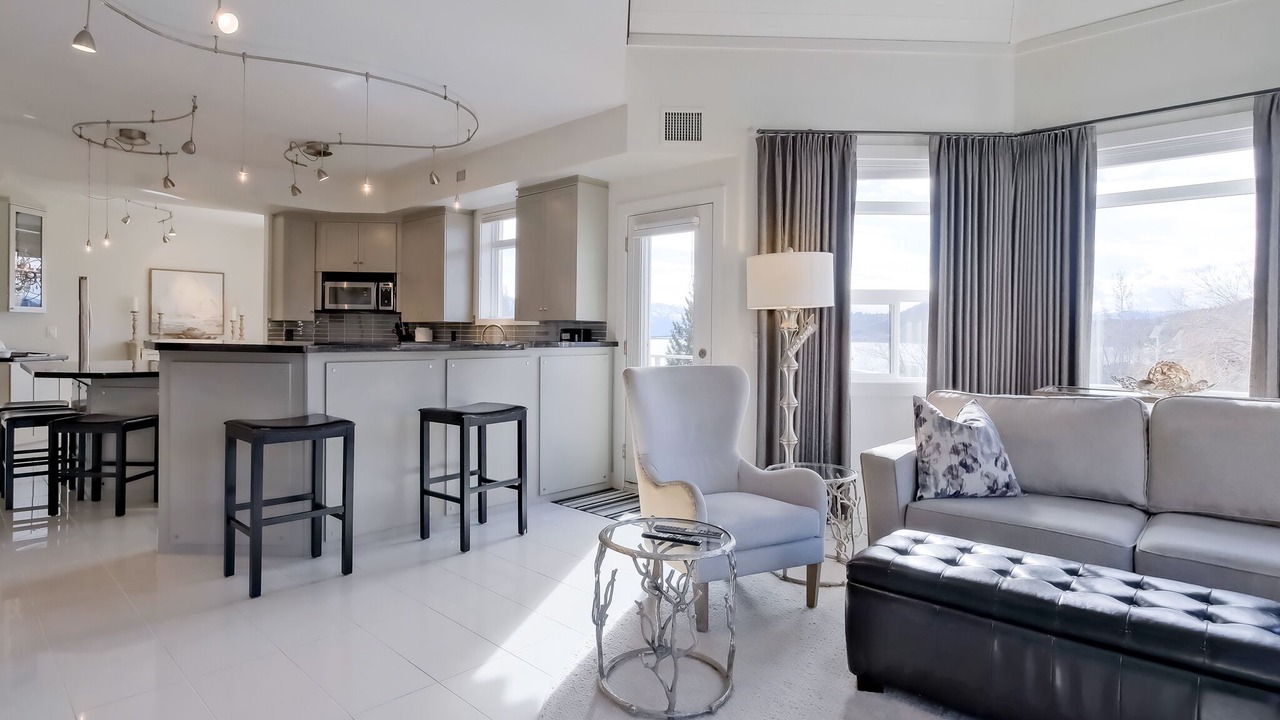 Photo of Livingroom in North End