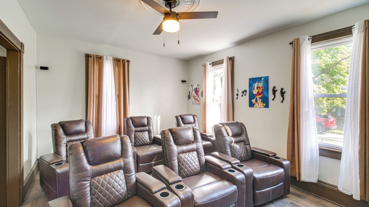 Photo of Bedroom in South Broadway