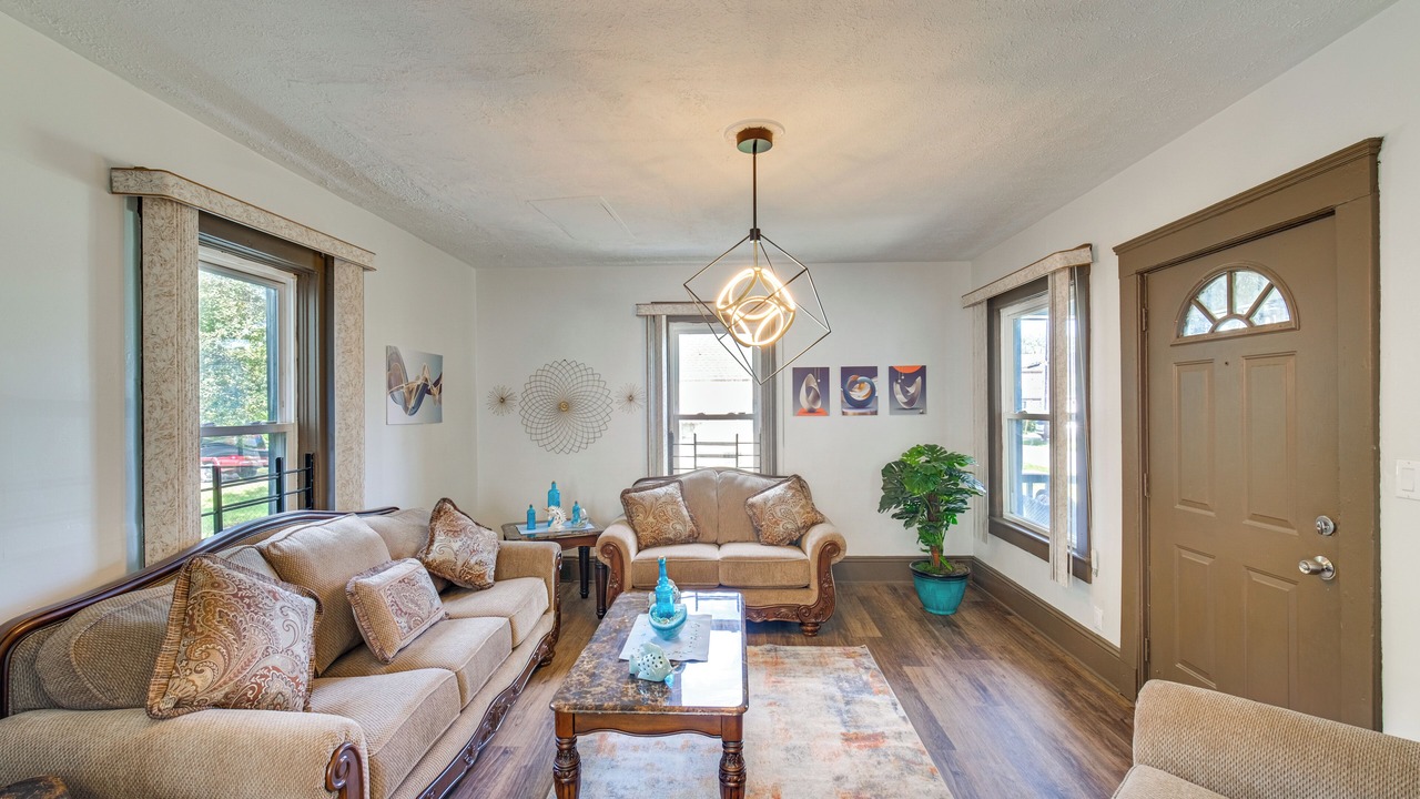 Photo of Bedroom in South Broadway
