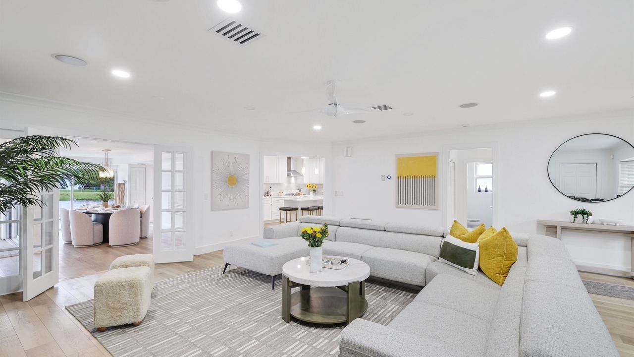 Photo of Livingroom in Tropic Palms