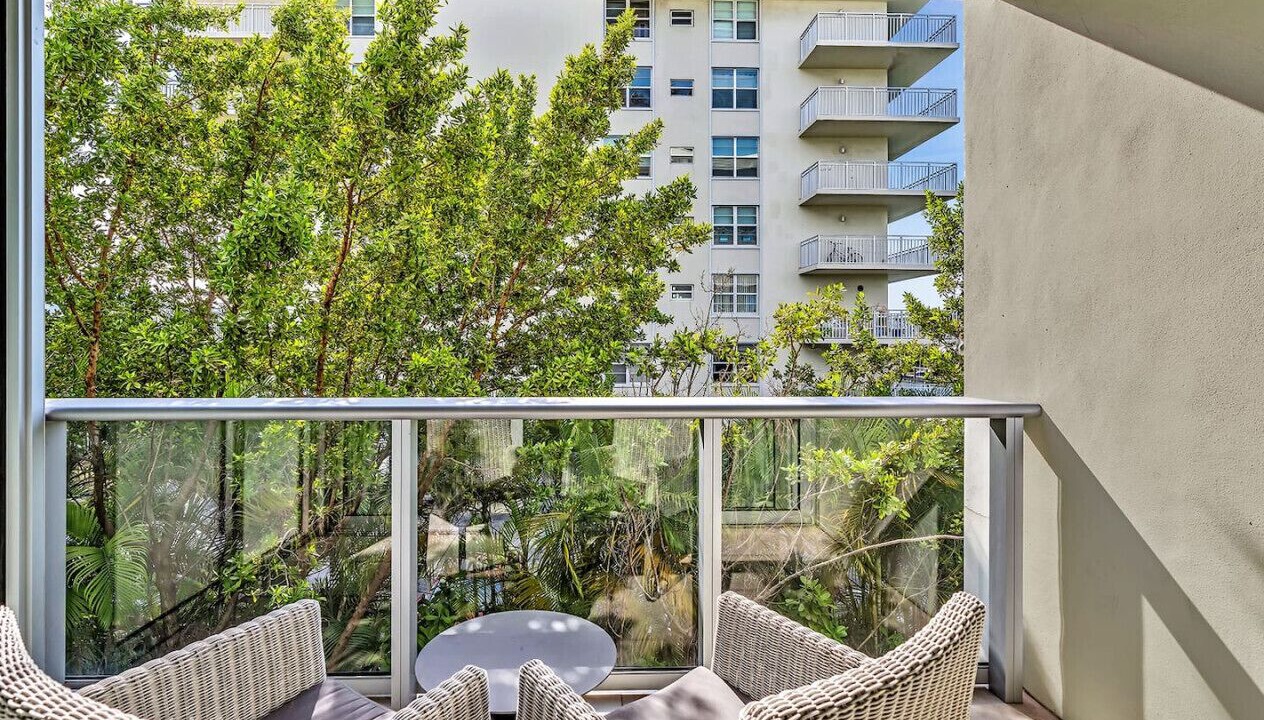 Photo of Outdoor in Bay Harbor Islands