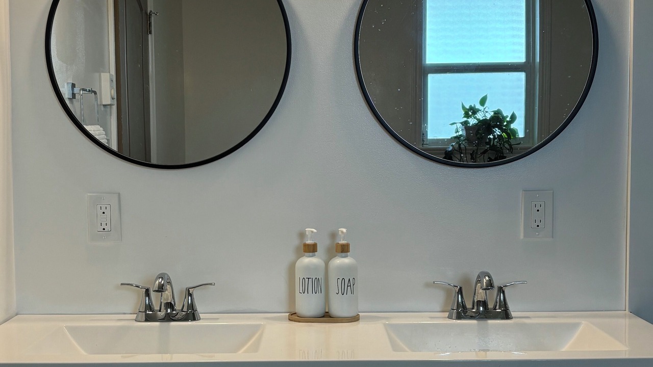 Photo of Bathroom in Juan de Fuca Electoral Area