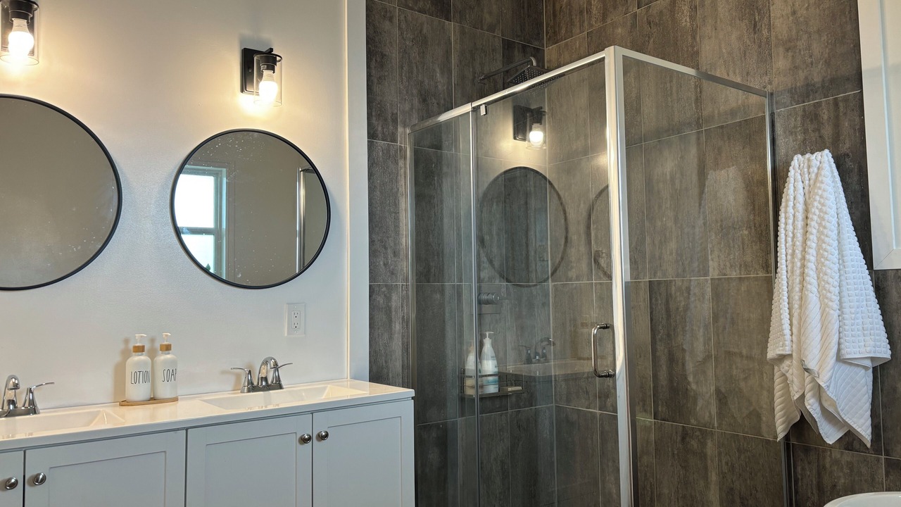 Photo of Bathroom in Juan de Fuca Electoral Area