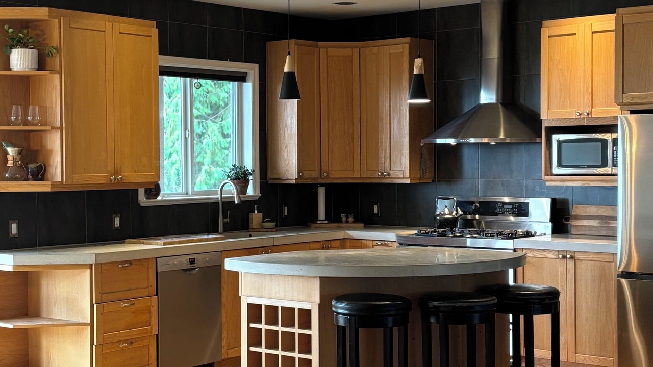 Photo of Kitchen in Juan de Fuca Electoral Area