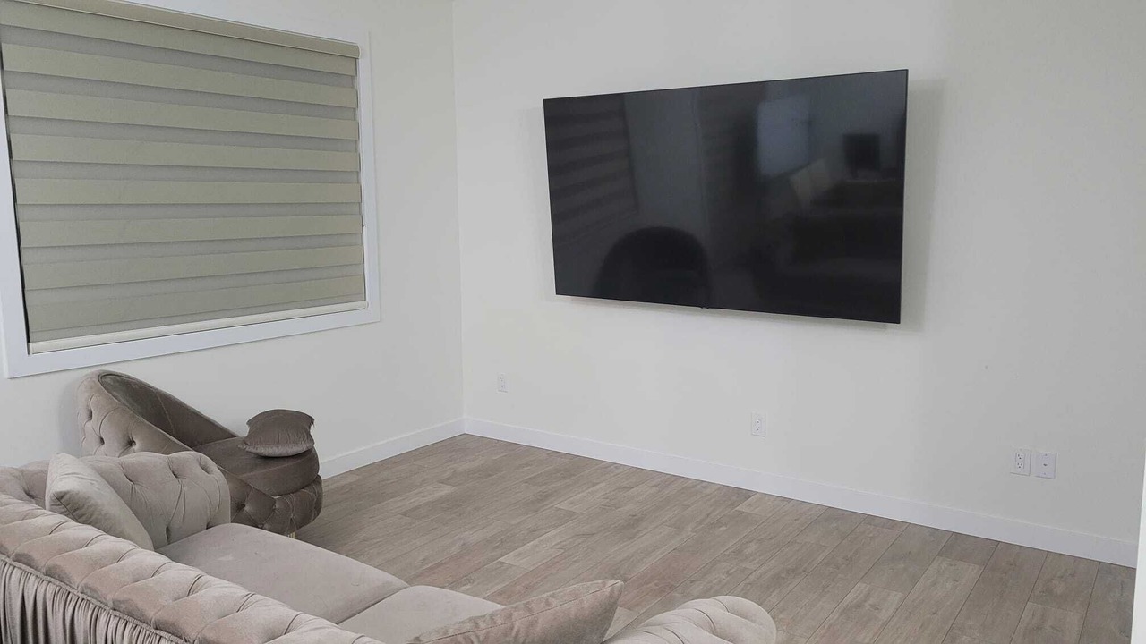 Photo of Livingroom in Southwest Edmonton