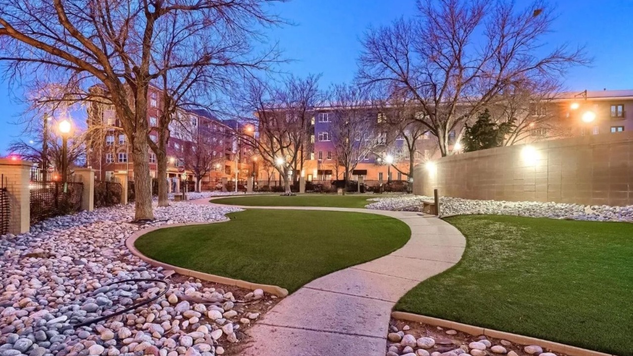 Photo of Outdoor in Five Points