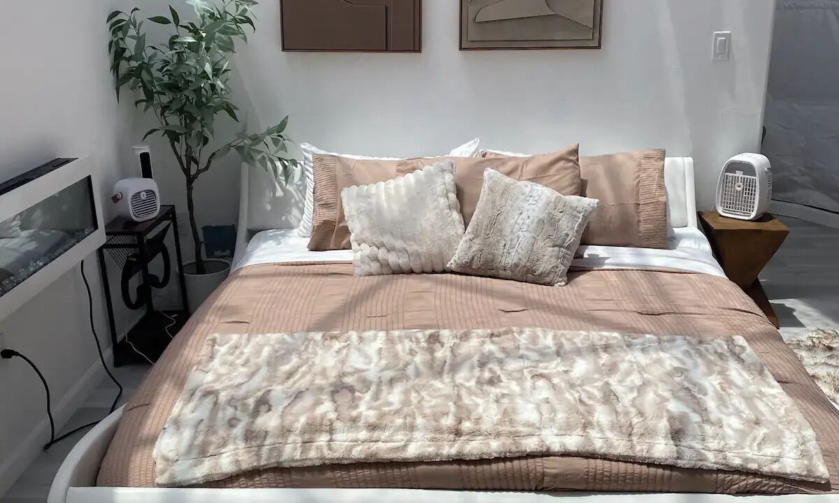 Photo of Bedroom in Crestone