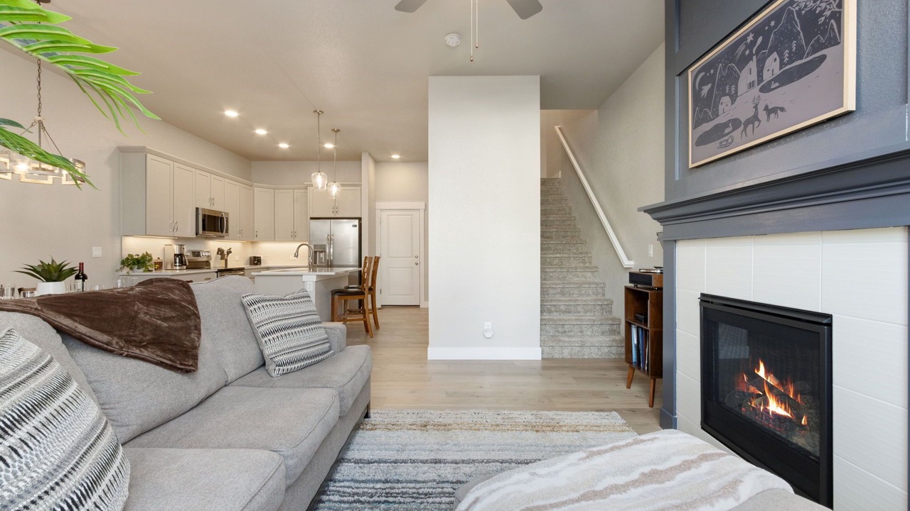 Photo of Livingroom in Centerra