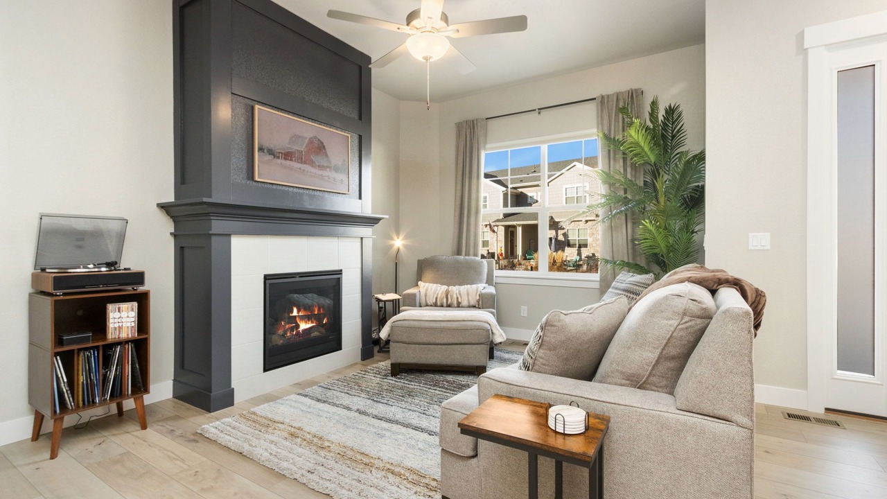 Photo of Livingroom in Centerra