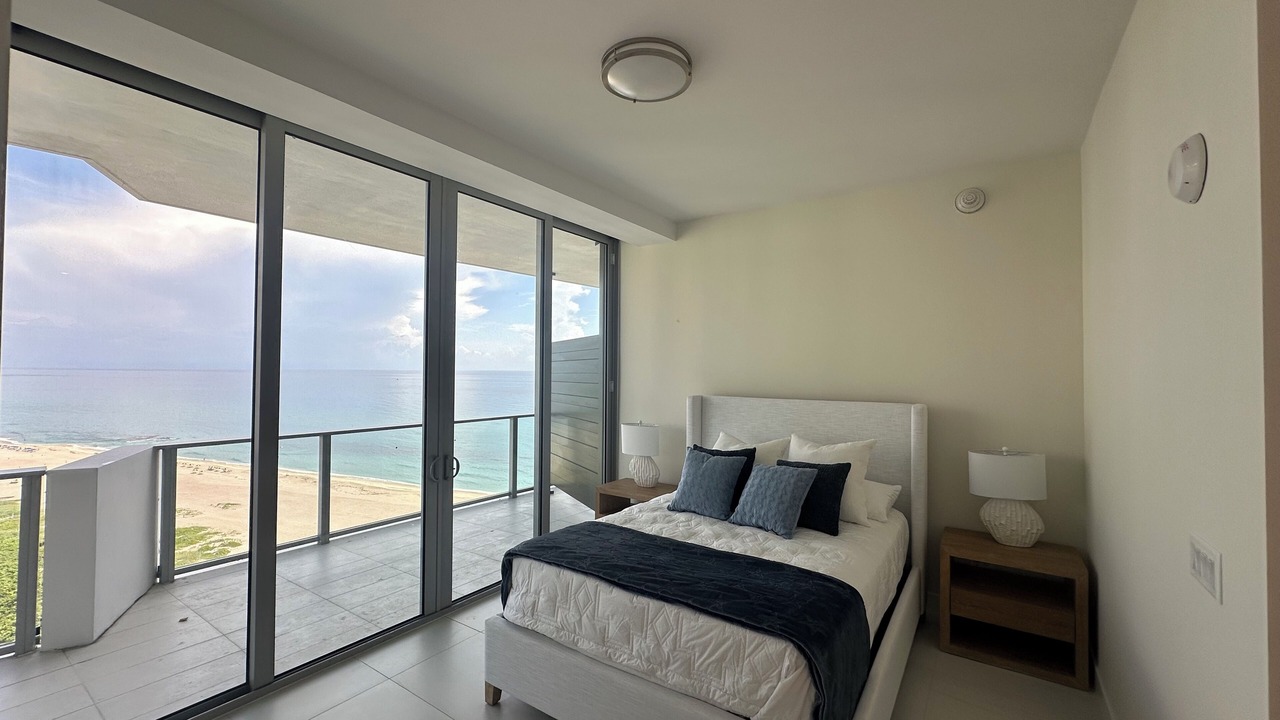Photo of Bedroom in Singer Island